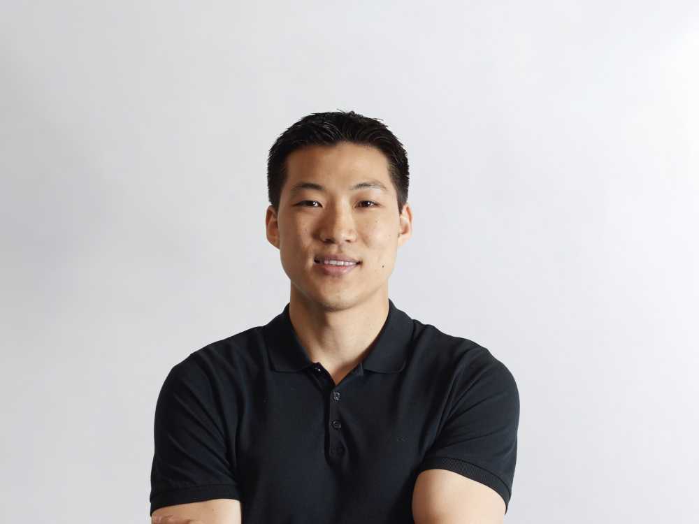 featured image thumbnail for team member Victor Wang